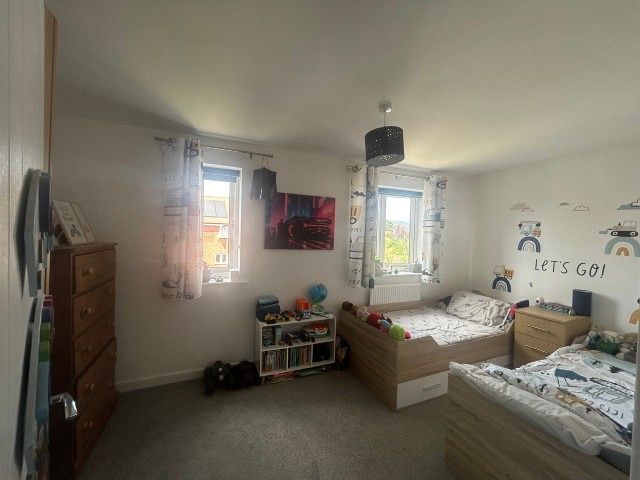 107 Tanners Meadow, Brockham, Surrey